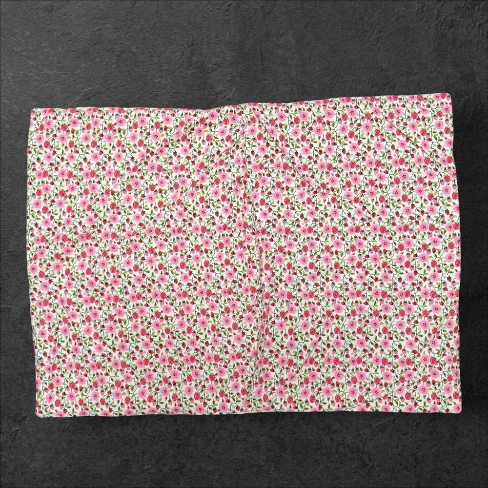 Cath‎ Kidston London Reversible Strawberry Floral Quilted Queen Comforter 90x90